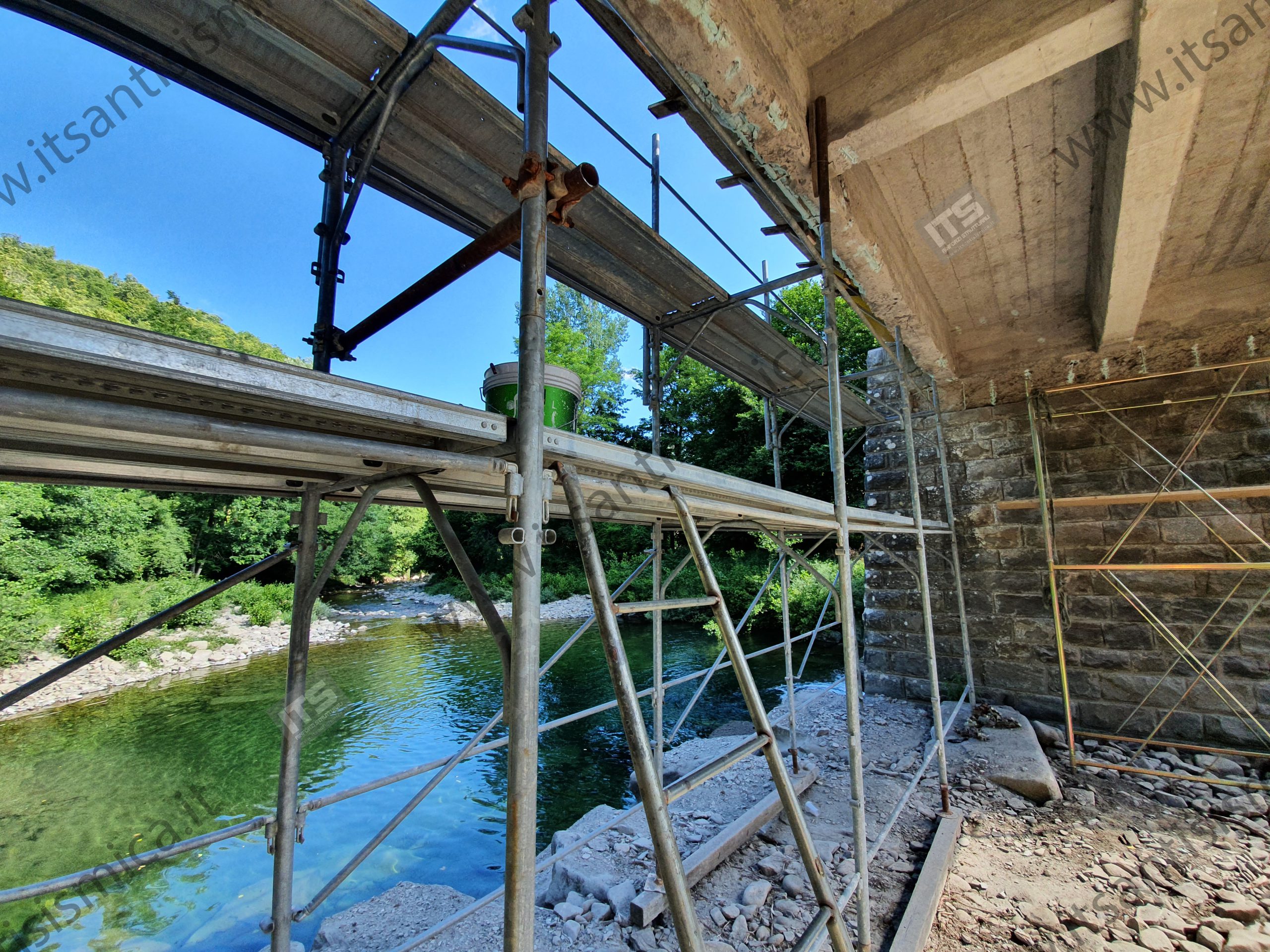 Rinforzo strutturale del ponte di Fossato — Pistoia — fotografia di cantiere 3